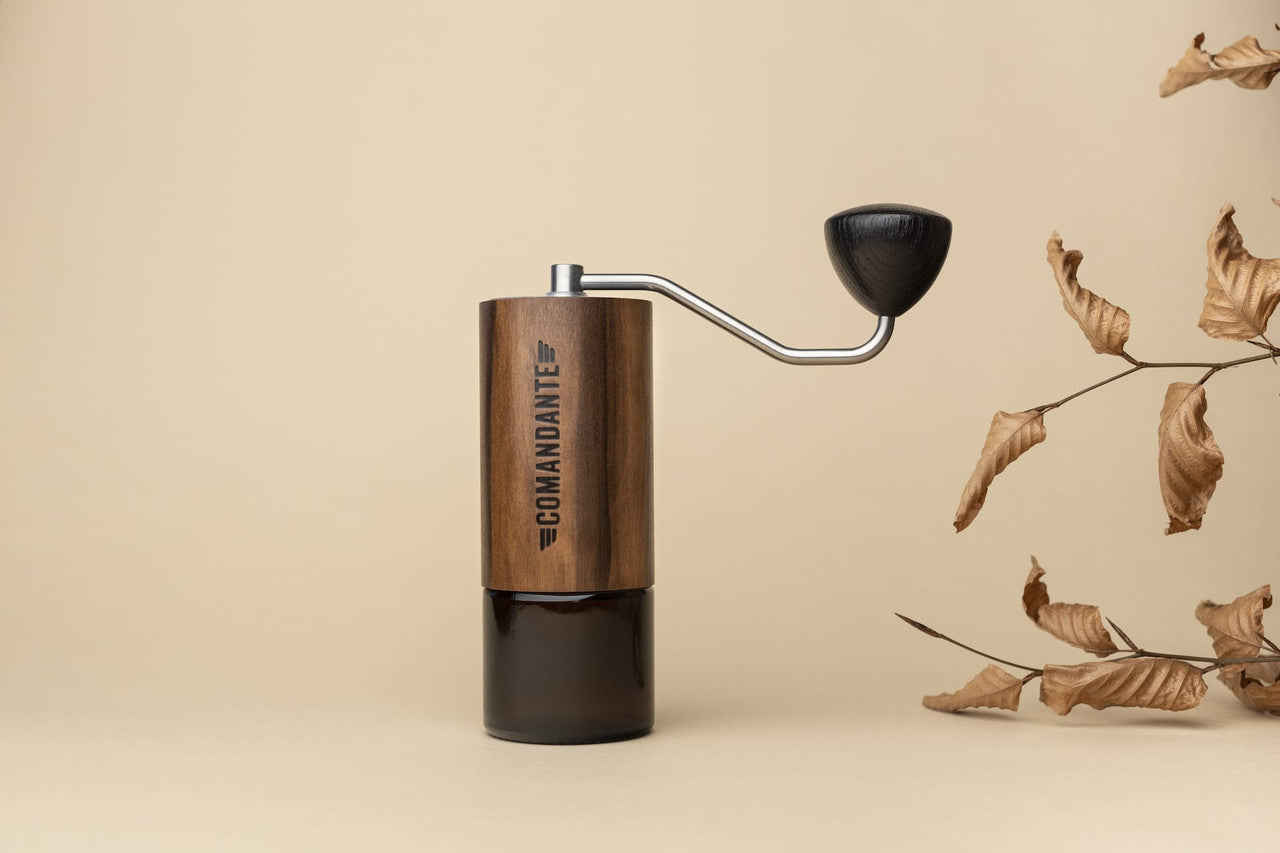 コーヒーメーカー・エスプレッソマシン COMANDANTE C40 MK4 Liquid Amber Comandante Grinder C40: Liquid Amber – Bird Rock Coffee Roasters